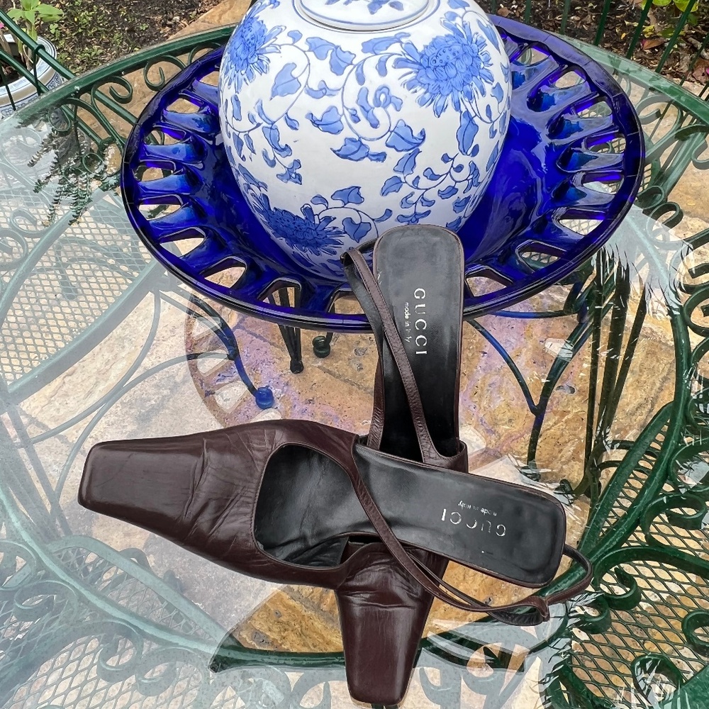 Gucci brown baby heels